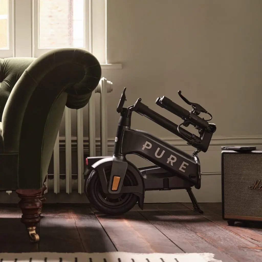 trottinette-pure-flex-habitat.webp